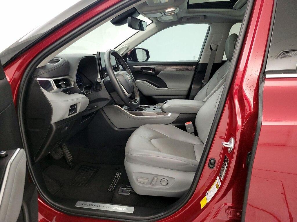 used 2023 Toyota Highlander car, priced at $40,998