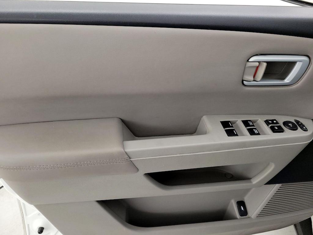 used 2015 Honda Pilot car, priced at $15,998