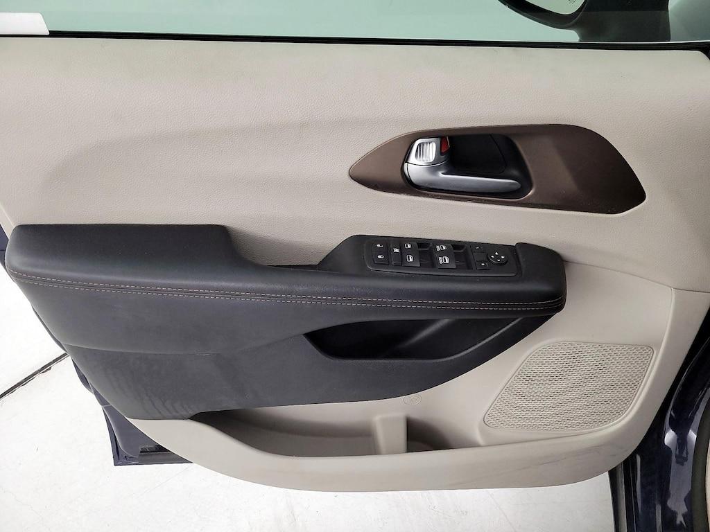 used 2018 Chrysler Pacifica car, priced at $17,998