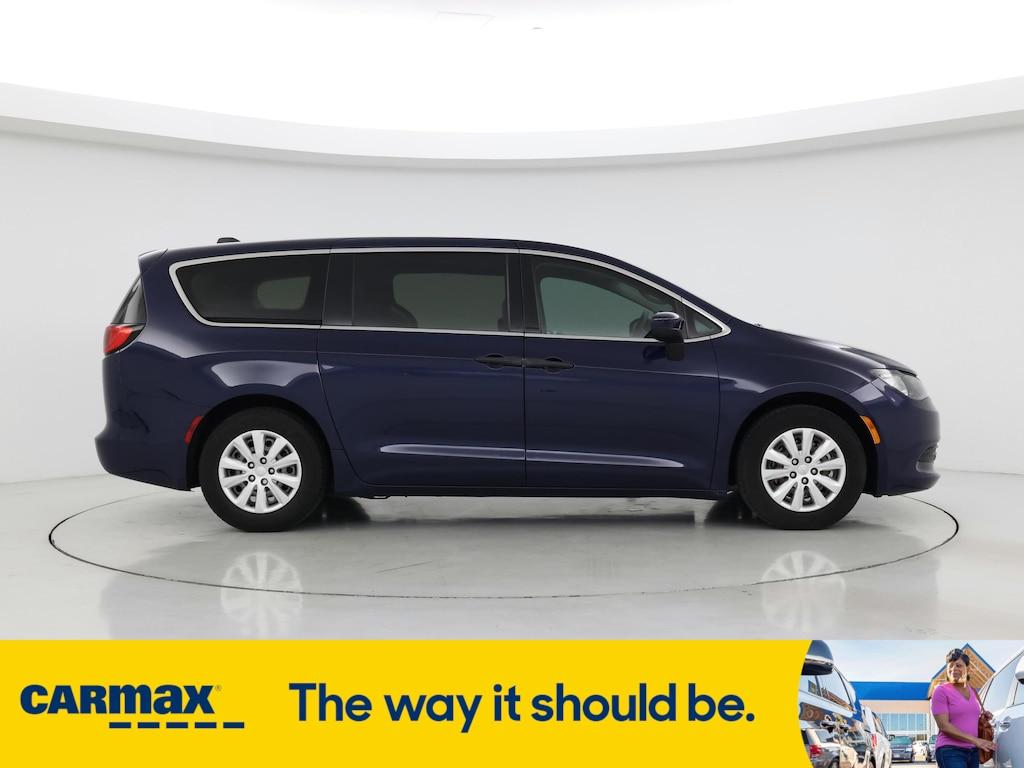 used 2018 Chrysler Pacifica car, priced at $17,998