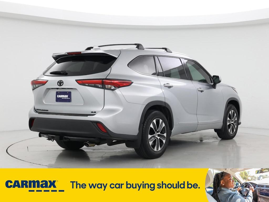 used 2020 Toyota Highlander car, priced at $31,998
