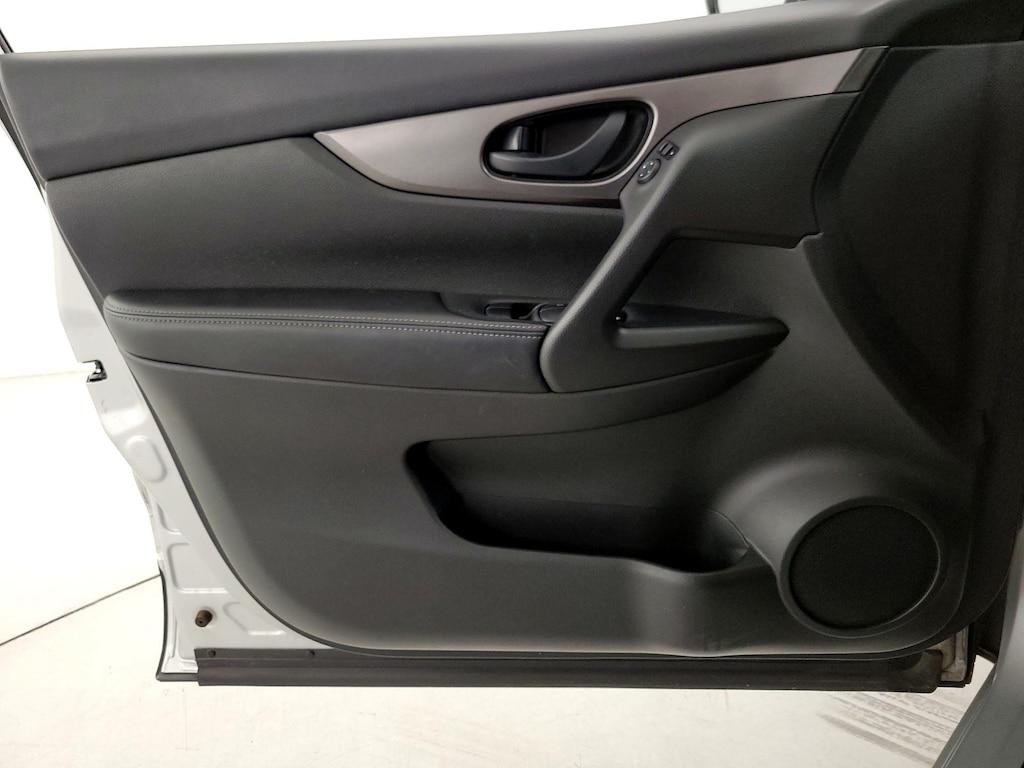 used 2019 Nissan Rogue Sport car, priced at $19,998