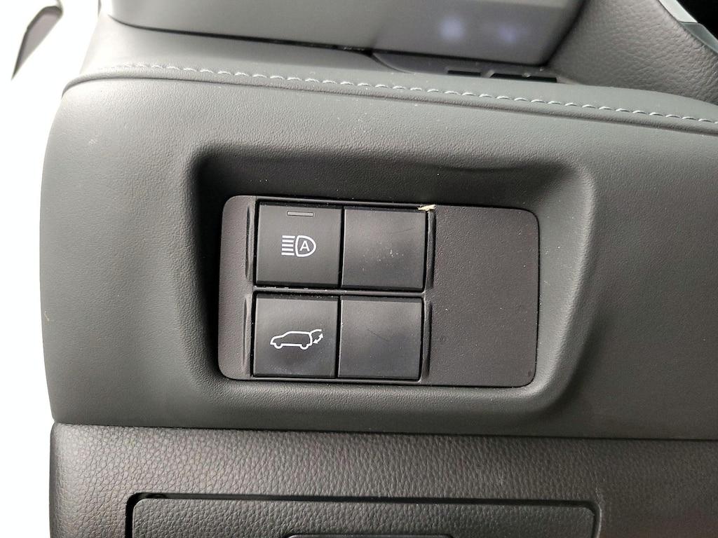 used 2022 Toyota Highlander car, priced at $35,998