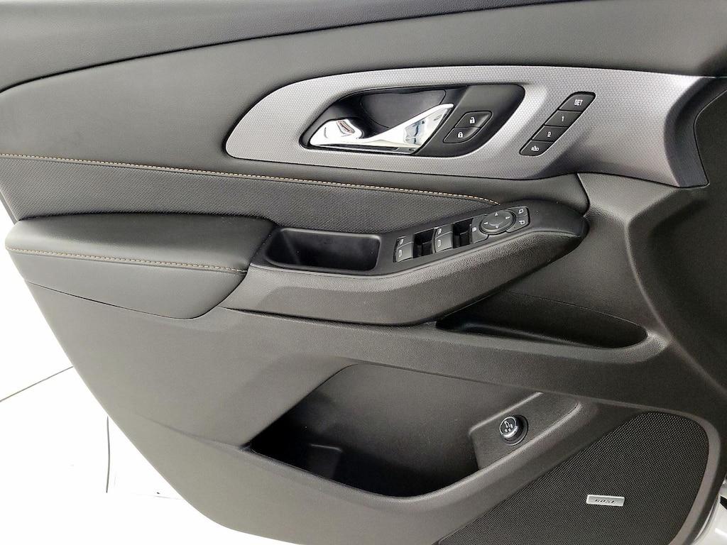 used 2021 Chevrolet Traverse car, priced at $31,998