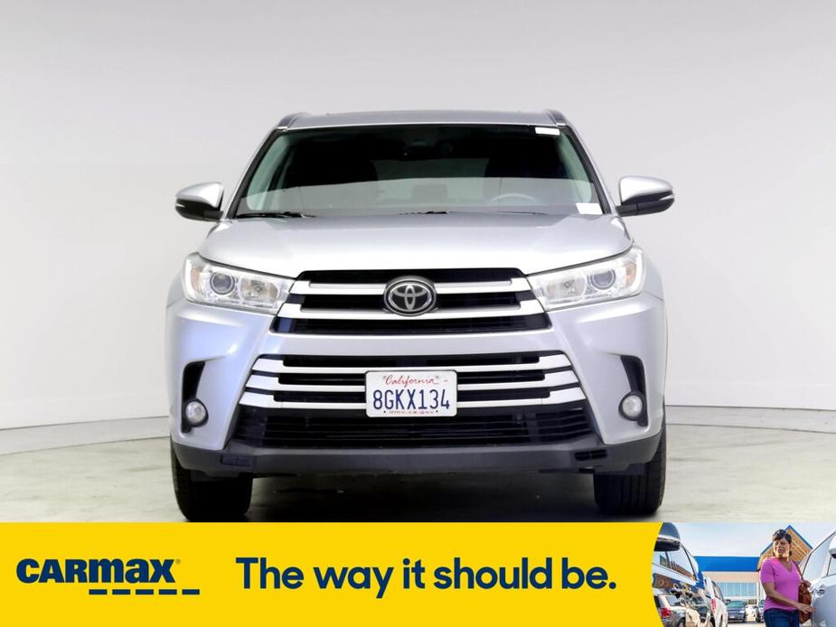 used 2019 Toyota Highlander car, priced at $29,998