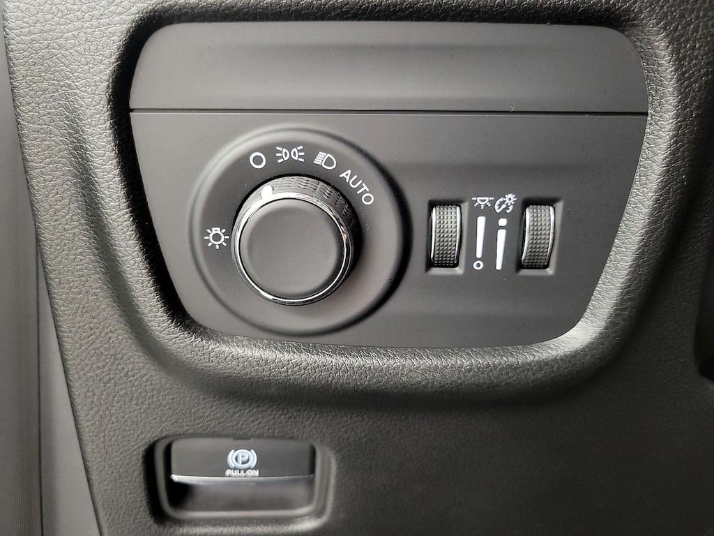 used 2023 Jeep Grand Cherokee car, priced at $30,998