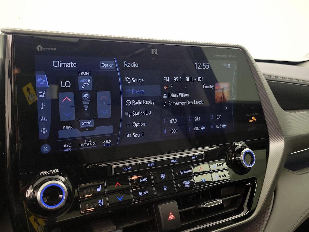 used 2022 Toyota Highlander car, priced at $34,998