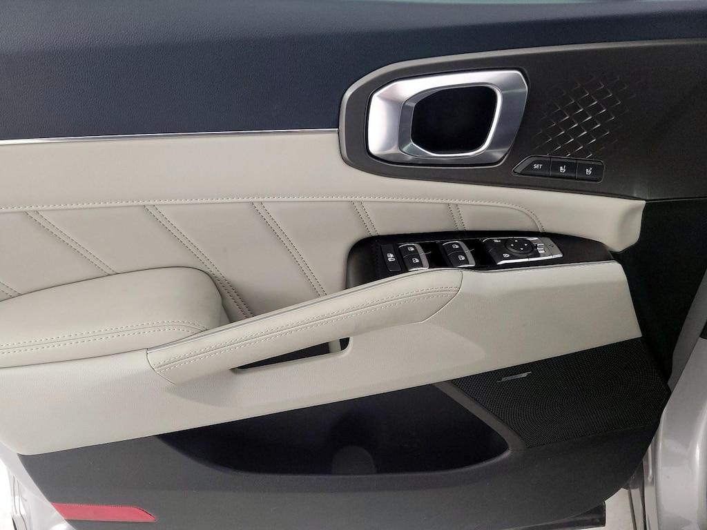 used 2023 Kia Sorento Hybrid car, priced at $37,998