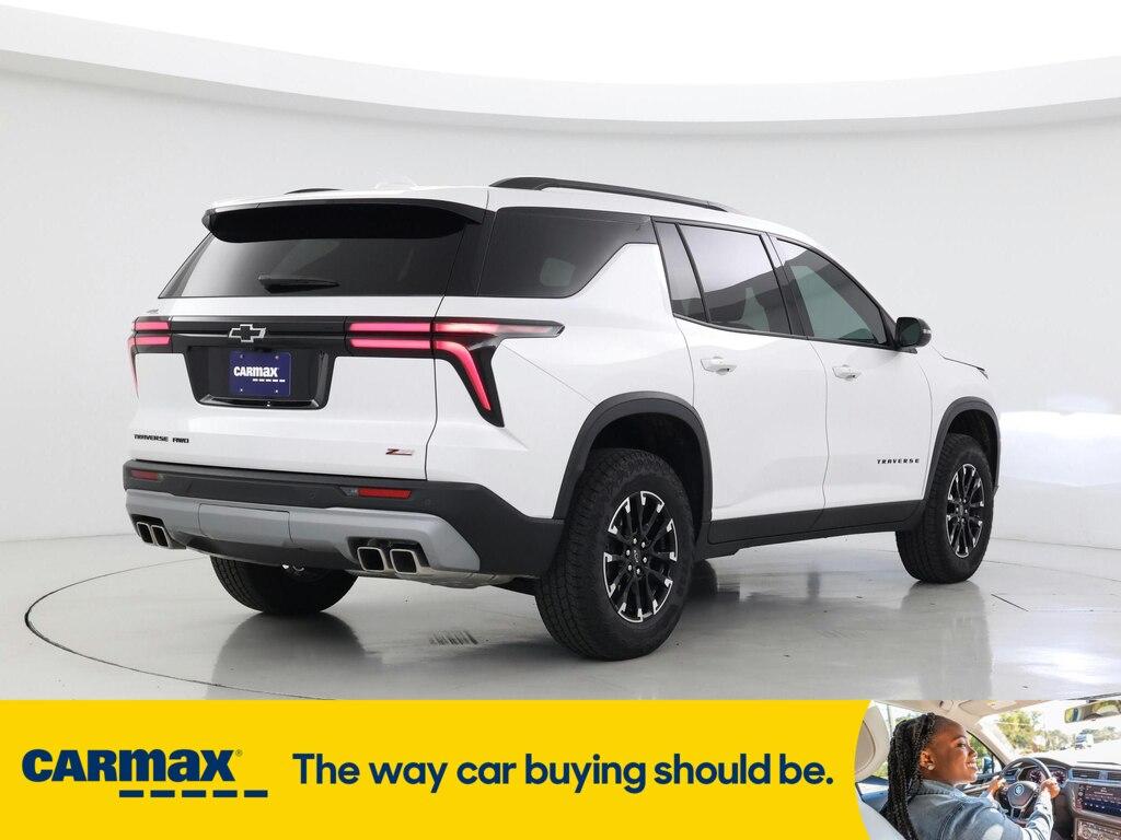 used 2025 Chevrolet Traverse car, priced at $53,998