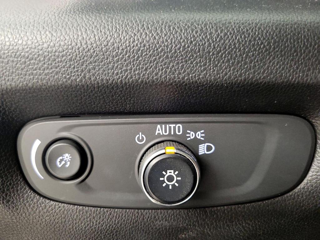 used 2023 Chevrolet Traverse car, priced at $29,998