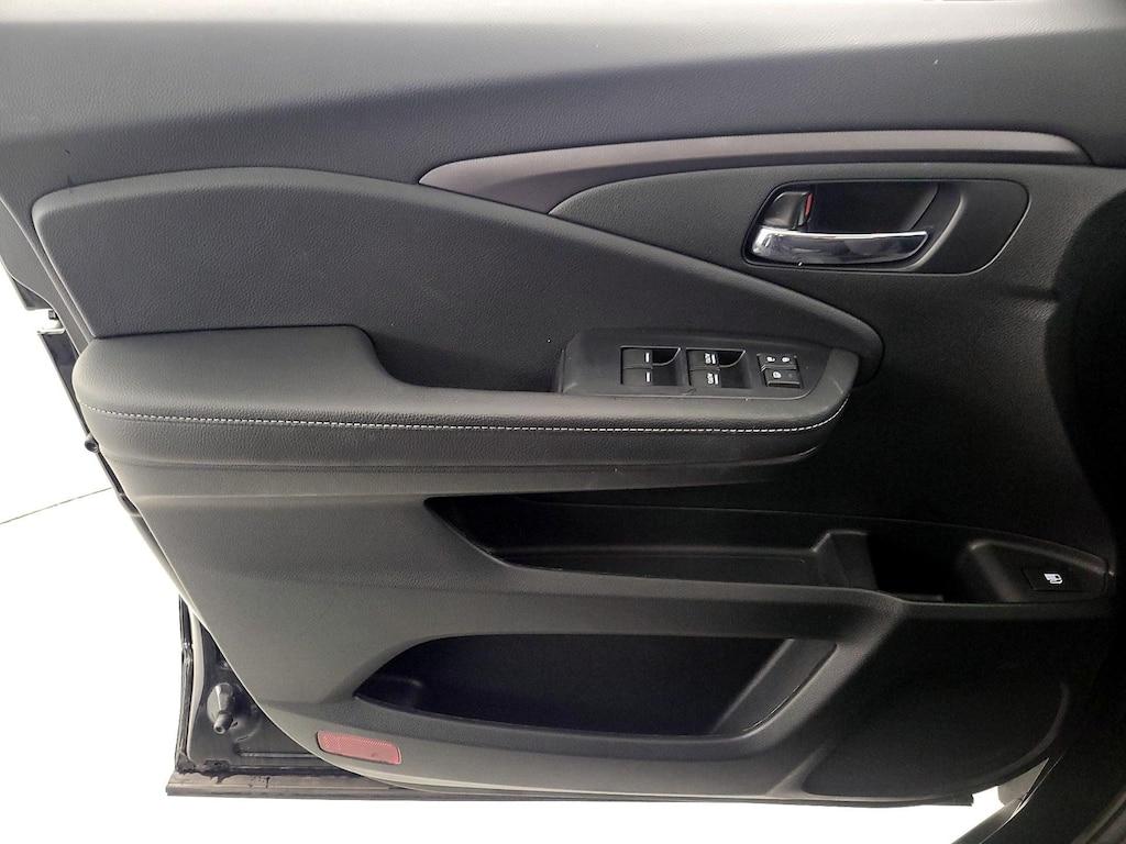 used 2024 Honda Ridgeline car, priced at $34,998