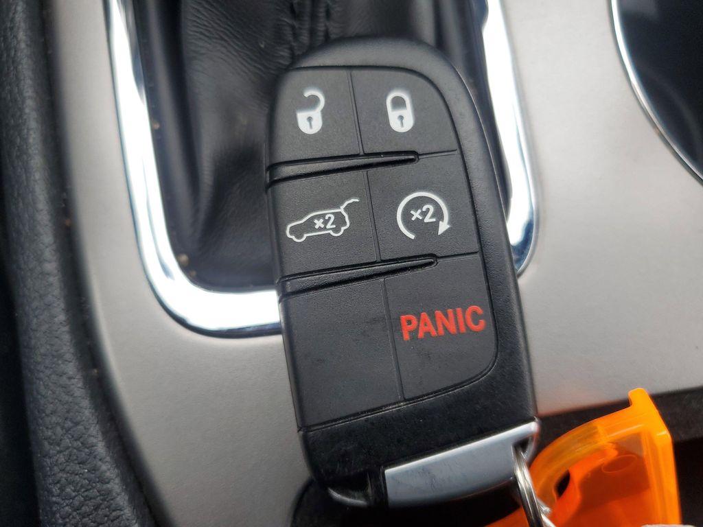 used 2020 Jeep Grand Cherokee car, priced at $18,991