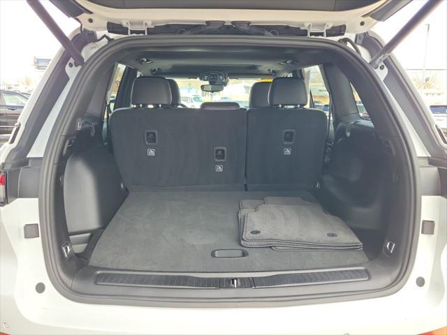 used 2024 Jeep Grand Cherokee car, priced at $36,992