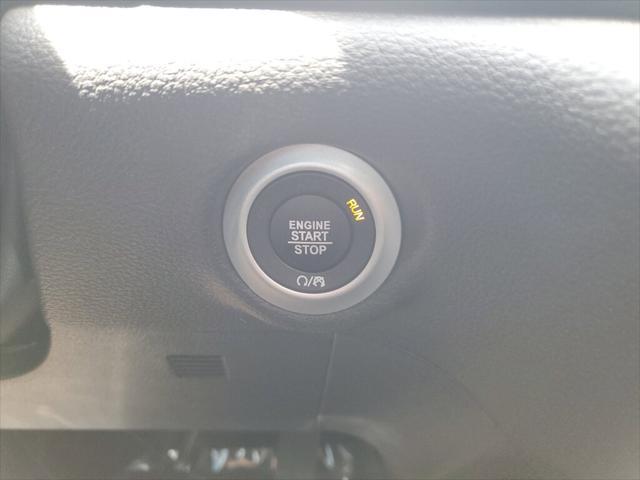 used 2023 Chrysler Pacifica Hybrid car, priced at $38,992