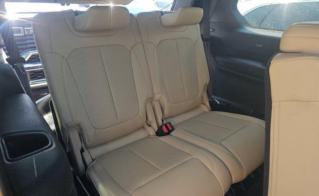 used 2024 Jeep Grand Cherokee L car, priced at $37,988