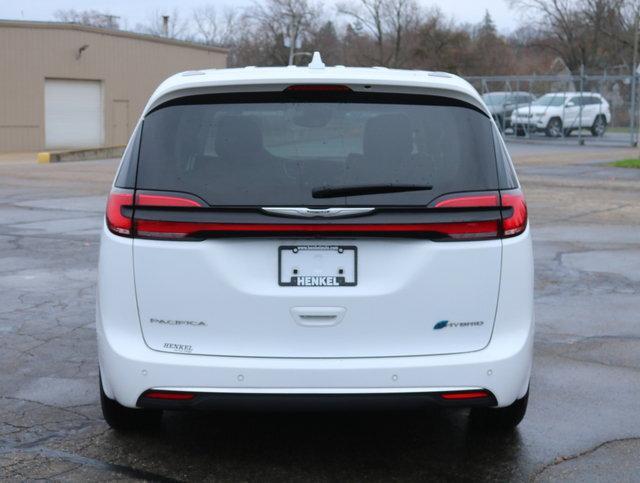 used 2022 Chrysler Pacifica Hybrid car, priced at $32,996