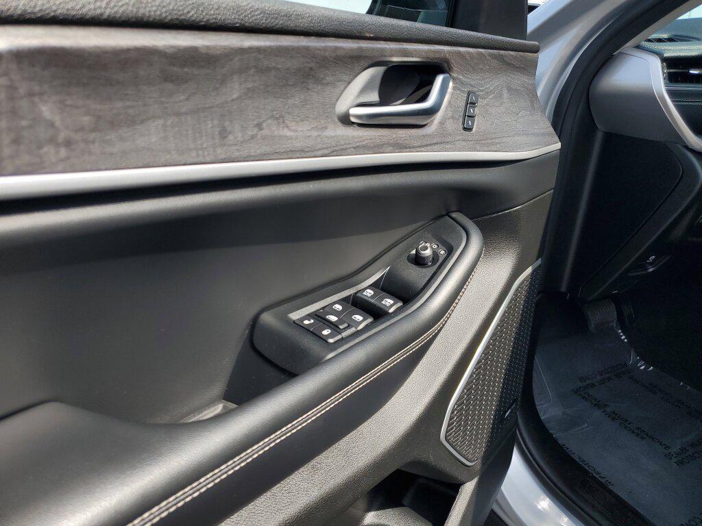 used 2022 Jeep Grand Cherokee L car, priced at $29,998