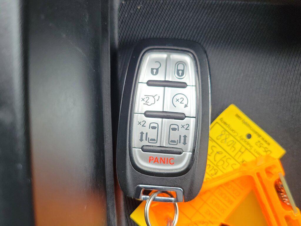 used 2025 Chrysler Pacifica car, priced at $39,992