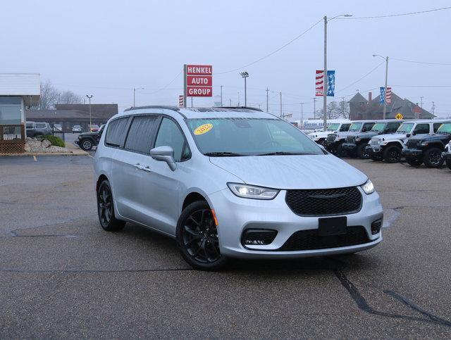 used 2022 Chrysler Pacifica car, priced at $32,992