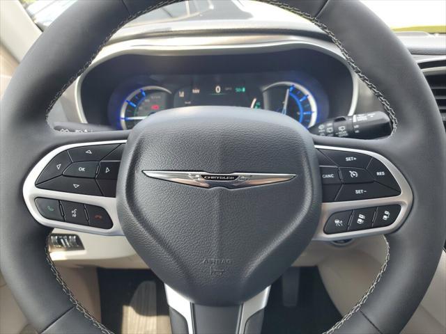 used 2023 Chrysler Pacifica Hybrid car, priced at $29,996