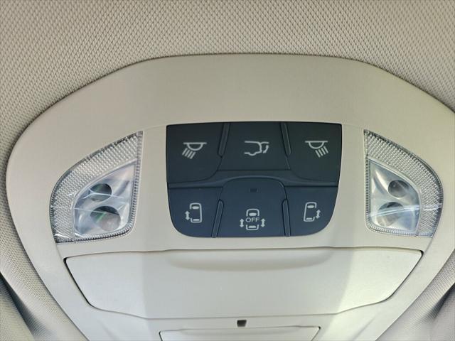 used 2023 Chrysler Pacifica Hybrid car, priced at $29,996