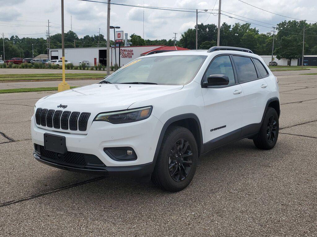 used 2023 Jeep Cherokee car, priced at $25,992