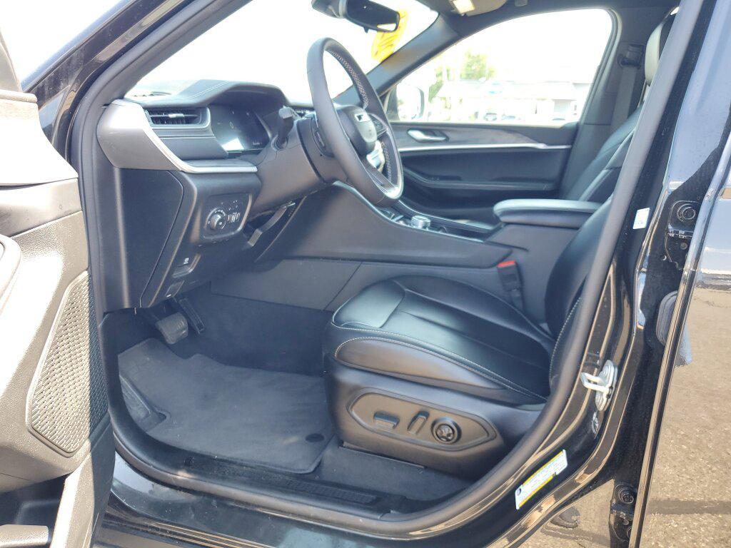 used 2024 Jeep Grand Cherokee L car, priced at $34,995