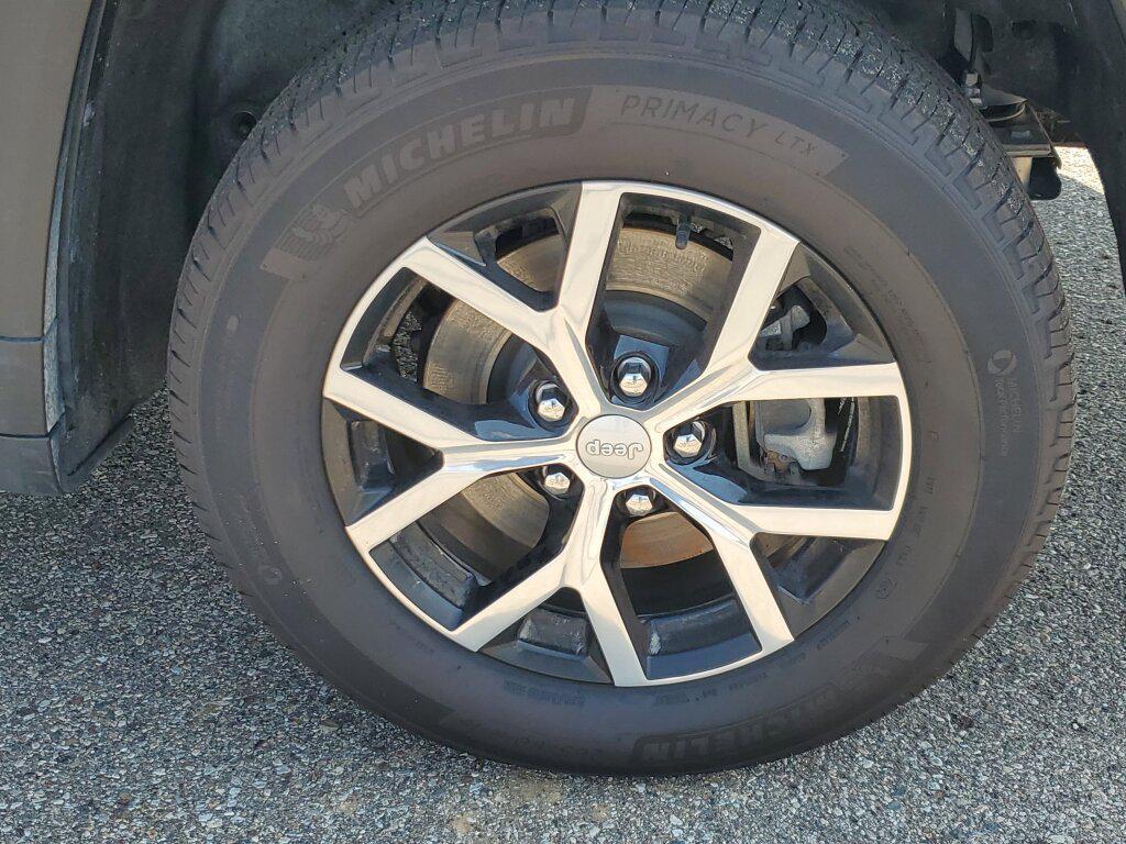 used 2024 Jeep Grand Cherokee L car, priced at $34,995