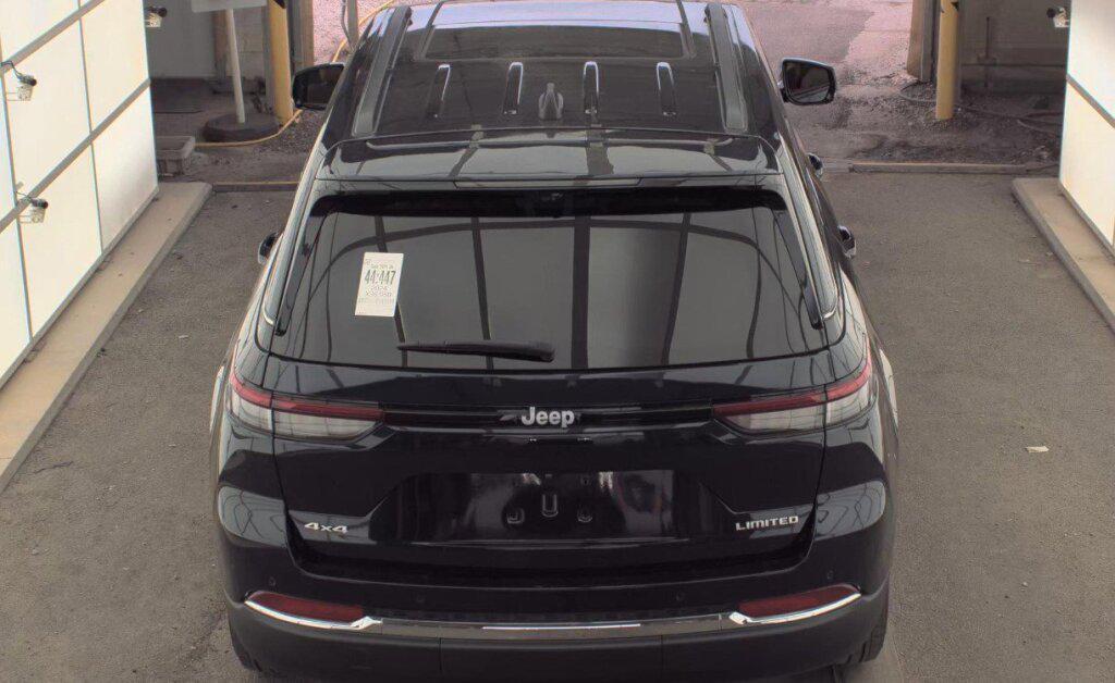 used 2024 Jeep Grand Cherokee car, priced at $34,992