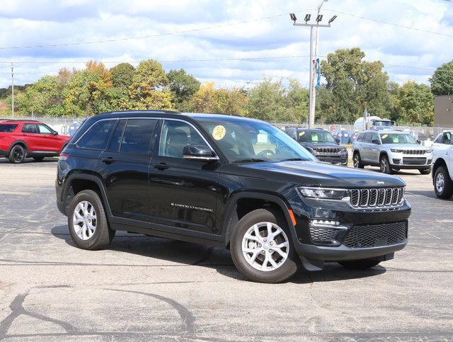 used 2022 Jeep Grand Cherokee car, priced at $27,992