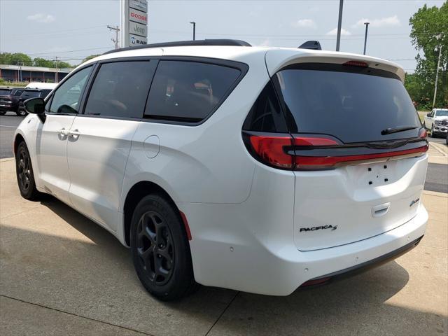 used 2024 Chrysler Pacifica Hybrid car, priced at $35,992