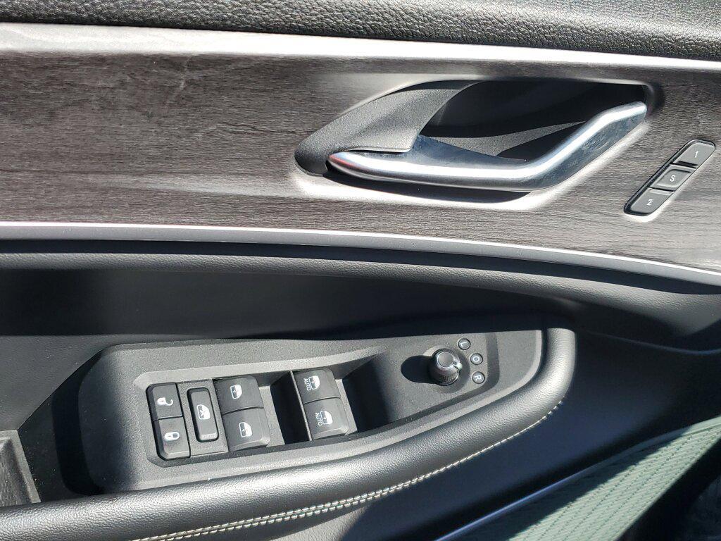 used 2022 Jeep Grand Cherokee L car, priced at $31,995