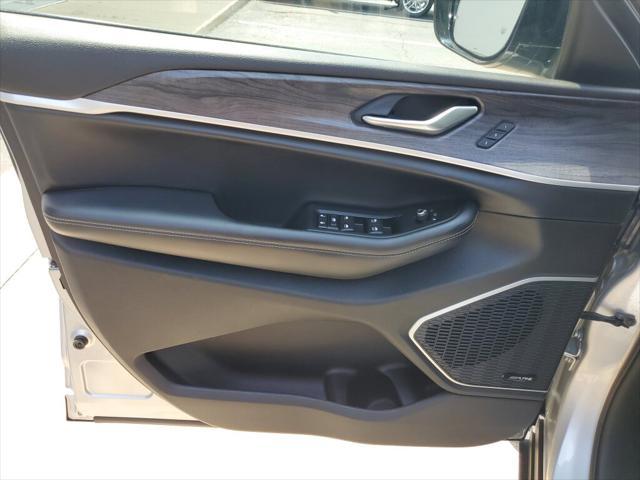 used 2021 Jeep Grand Cherokee L car, priced at $32,998