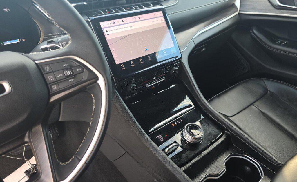 used 2024 Jeep Grand Cherokee car, priced at $35,993