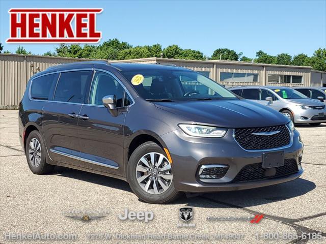 used 2021 Chrysler Pacifica Hybrid car, priced at $28,997