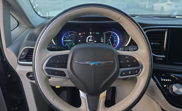 used 2021 Chrysler Pacifica Hybrid car, priced at $28,997
