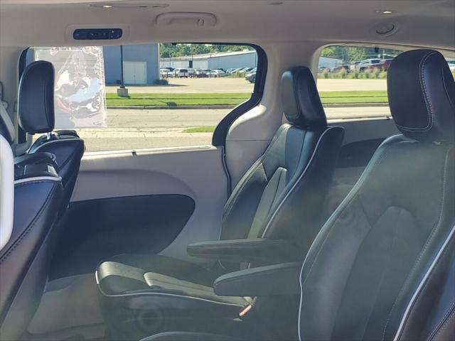 used 2021 Chrysler Pacifica Hybrid car, priced at $28,997