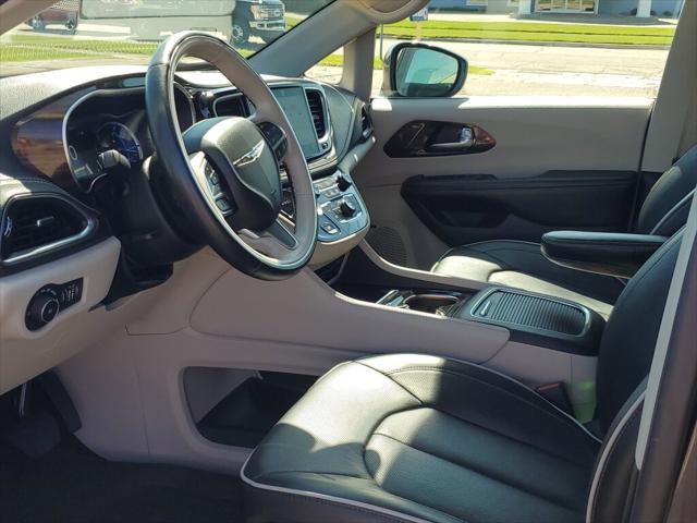 used 2021 Chrysler Pacifica Hybrid car, priced at $28,997