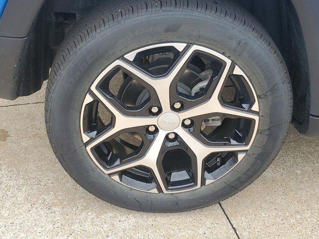 used 2024 Jeep Compass car, priced at $26,996