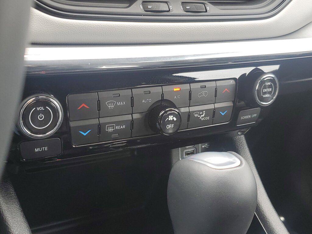 used 2024 Jeep Compass car, priced at $26,996