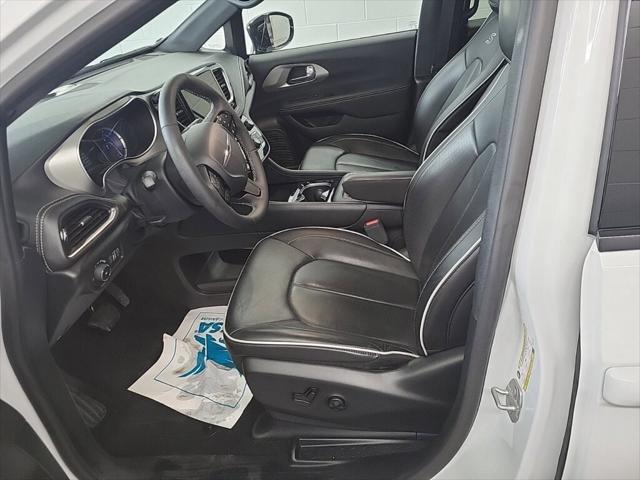 used 2024 Chrysler Pacifica Hybrid car, priced at $35,992