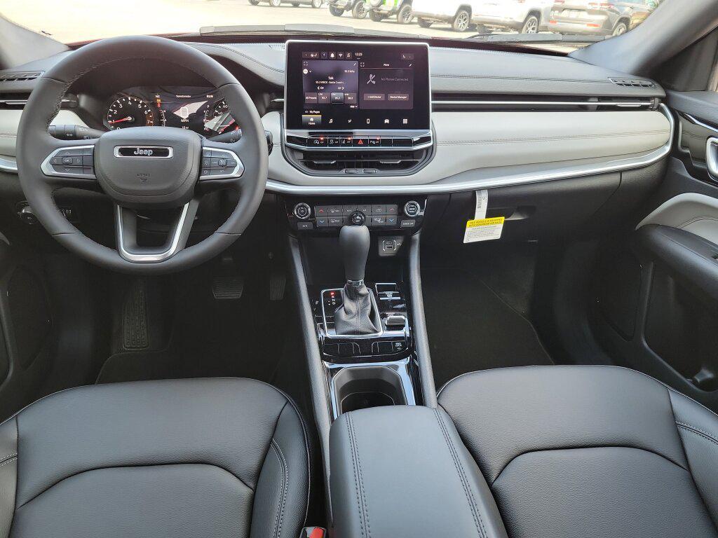 new 2025 Jeep Compass car, priced at $28,695