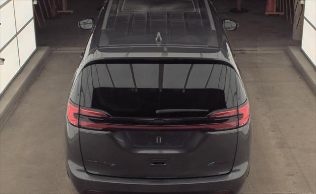 used 2022 Chrysler Pacifica Hybrid car, priced at $33,997