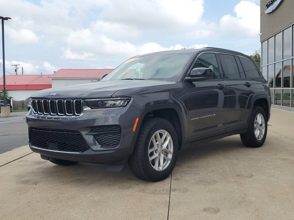 used 2024 Jeep Grand Cherokee car, priced at $29,992