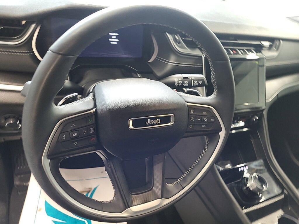 used 2024 Jeep Grand Cherokee car, priced at $33,992