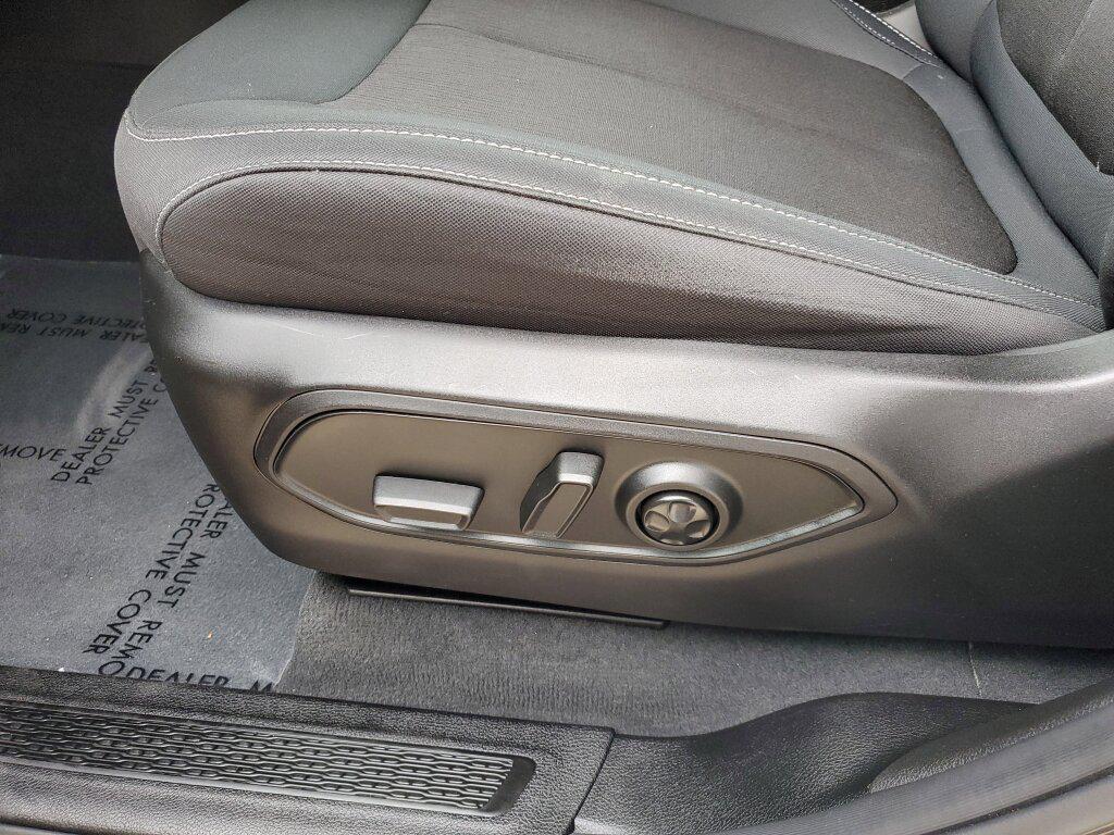 used 2024 Jeep Grand Cherokee car, priced at $29,992