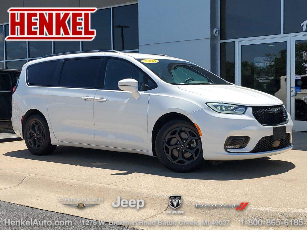 used 2021 Chrysler Pacifica Hybrid car, priced at $28,997