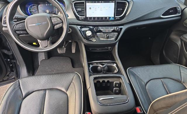 used 2021 Chrysler Pacifica Hybrid car, priced at $31,997