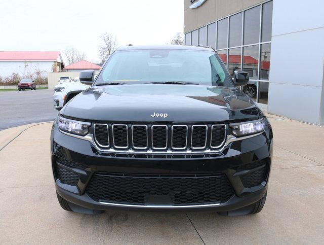 used 2024 Jeep Grand Cherokee car, priced at $34,995