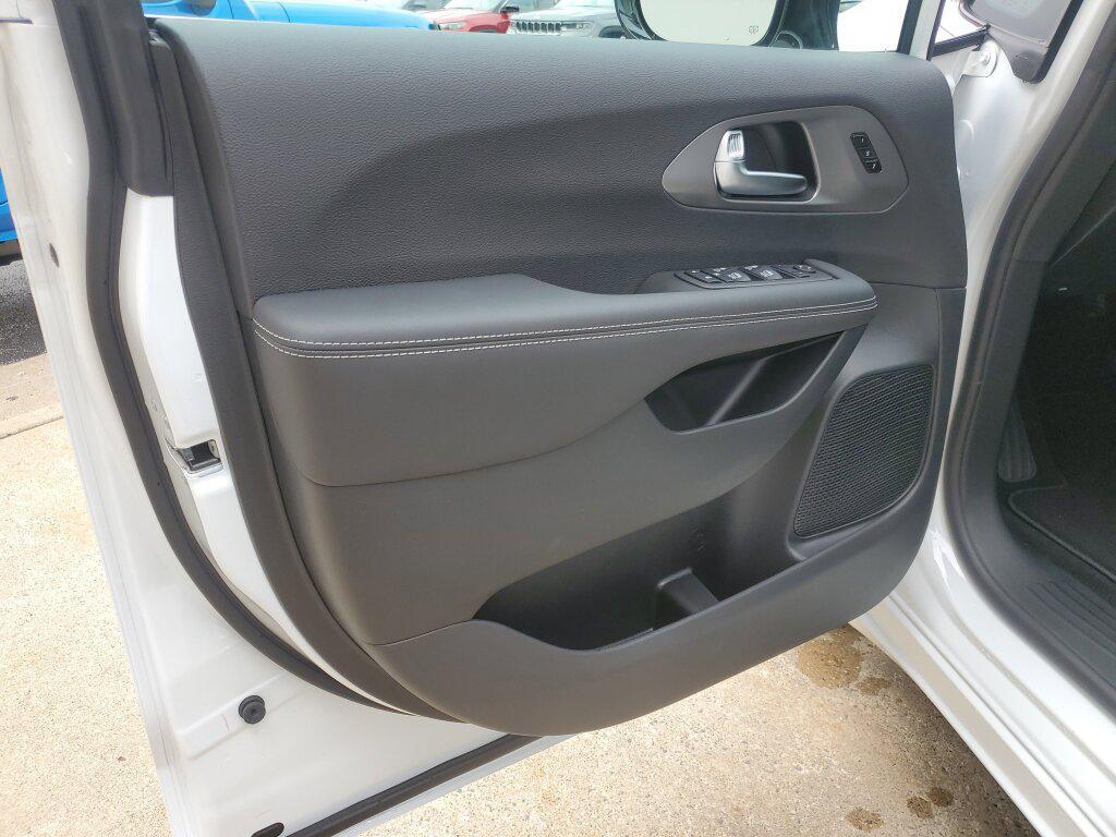new 2026 Chrysler Pacifica car, priced at $41,995